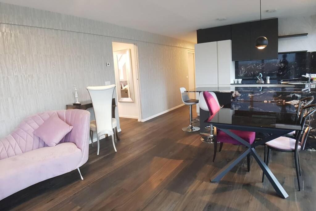 Apartment Gardenpark Loft Ora / Auer
